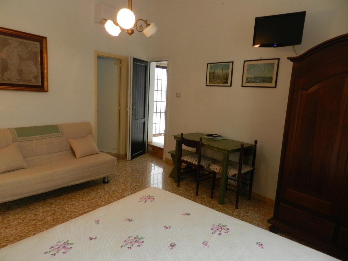 Casa Corte Con Terrazza Taviano  Εξωτερικό φωτογραφία