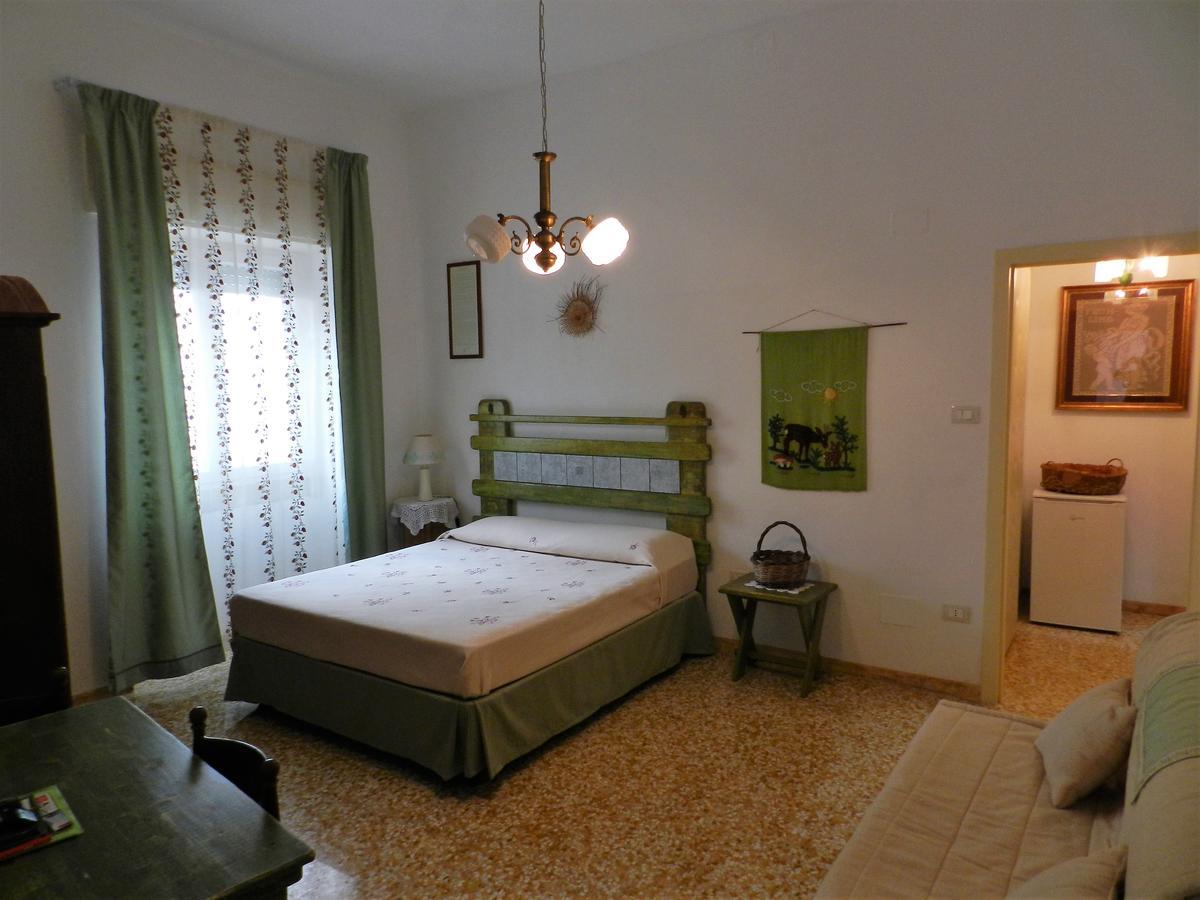 Casa Corte Con Terrazza Taviano  Εξωτερικό φωτογραφία